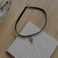 Vòng cổ charm thánh giá C128 Choker Club