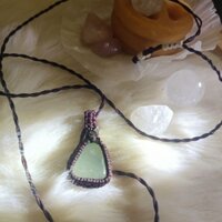 Vòng cổ đá năng lượng Aventurine chill guy