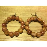 Vòng gỗ huyết long