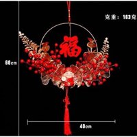 Vòng hoa treo cửa trang trí Tết