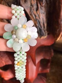 VÒNG LẮC TAY ĐÁ CẨM THẠCH TỰ NHIÊN MẶT BÔNG HOA TO 4CM ĐẸP MÀU TRẮNG XANH RẤT DUYÊN