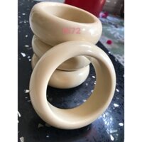 Vòng Nam Giả Ngà Xương Mỹ Nghệ Bản Hẹ to size đại Ni 72mm cao 32mm dầy 14mm Nam Tay to 82kg - 90kg đeo rẻ 380k/1c