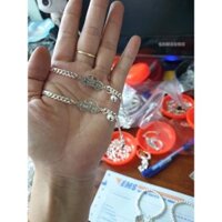vòng tay bạc khắc tên cho bé