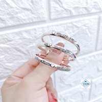 Vòng tay bạc khắc tên theo yêu cầu của bé