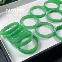 Vòng tay bản vuông ngọc cẩm thach xanh size 50-54mm