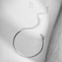 vòng tay chạm đá