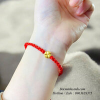 Vòng tay chỉ đỏ charm cỏ 4 lá vàng 10K LTNU161