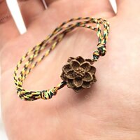Vòng tay chỉ ngũ sắc may mắn mix charm hoa sen gỗ trầm hương thơm dịu nhẹ