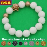 Vòng tay chuỗi hạt san hô trắng charm hoa sen 2 bi
