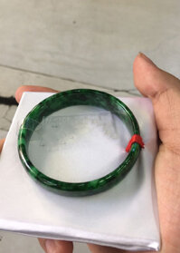 Vòng tay đá cẩm thạch kèm kiểm định pnj