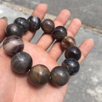 Vòng tay gỗ hoá thạch