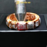 Vòng tay gỗ Hoàng Đàn tuyết Lạng Sơn cận chìm thấu quang bản lách 16x16mm cao cấp | Thiên Mộc Bảo