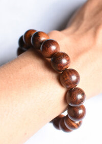 Vòng Tay Gỗ Sưa Đỏ Đẳng Cấp - 8ly