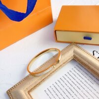 Vòng Tay Hermès Ánh Sáng Sang Trọng Tinh Tế Vòng Tay Nữ Thép Titan Không Gây Dị Ứng Vòng Tay Bữa Tối Kinh Doanh Cho Bạn Gái Ngày Lễ Tình Nhân Tanabata