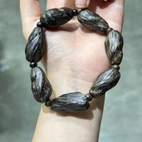 Vòng tay khắc gỗ tim cây khô Dala với hương thơm dược liệu phong phú và quà tặng thủ công gỗ chắc chắn