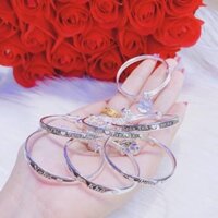 Vòng tay khắc tên