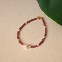 Vòng tay ngọc hồng lựu