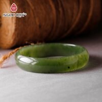 Vòng tay nguyên khối đá ngọc bích Ni49 bản 12mm dày 5mm - Ngọc Quý