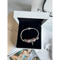 Vòng tay P…an charm pha lê màu hồng hình ổ khoá trái tim siêu xinh và nữ tính