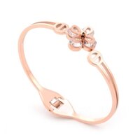 Vòng tay titan cỏ 4 lá đính đá