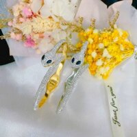 vòng tay titan hình rắn có đá không đen