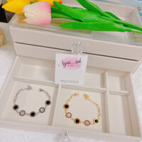 Vòng Tay Titan, Lắc tay nữ Titan dây xích mặt tròn La Mã xà cừ trắng đen xen kẽ - 𝐍𝐀𝐚𝐜𝐜 - 𝐍𝐠𝐚̂𝐧 𝐀𝐧𝐡 𝐀𝐜𝐜 TA18