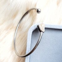 Vòng tay titan trái tim BHLT151 - Màu trắng