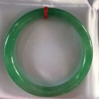 Vòng tay tròn đá Đậu Trong Lý ( nhiều ni từ 49-65mm)