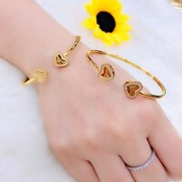 Vòng titan trái tim đôi