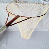 Vợt bắt cá to lưới dù cán dài 1m khung sắt chắc chắn