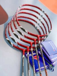 Vợt cầu lông flypower tornado 800 | Sức mạnh từ đầu cây vợt