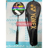 Vợt Cầu Lông YONEX 1 chiếc ( Màu Ngẫu Nhiên )