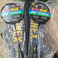 Vợt cầu lông Yonex Astrox 100zz 1 : 1 max 13,5kg. Khung Full cacbon. Tặng cước căng sẵn. Tặng cuốn cán + bao đựng vợt