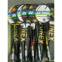 Vợt đơn cầu lông Ynext đã căng sẵn tặng kèm túi đựng và quấn cán