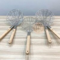 Vợt mì inox cán gỗ , vợt vòng inox cán gỗ ( hàng dày)
