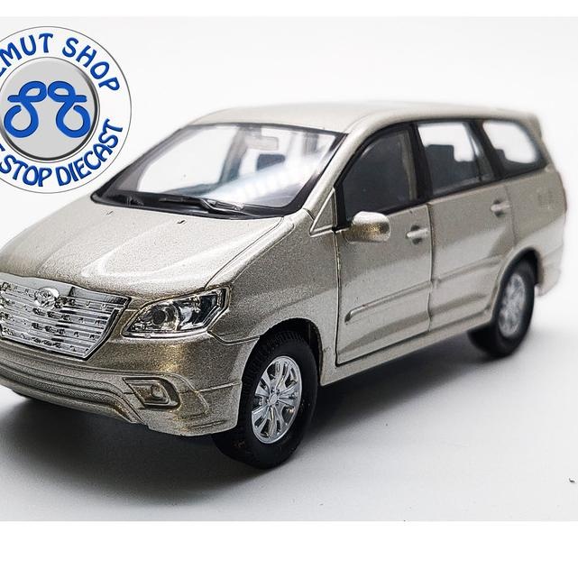 Mẫu xe Toyota Innova 2021 được một công ty bán ra mô hình 3D