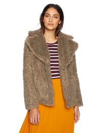 Women's Short Fuax Fur Coat with Large Notch Collar and Lapel