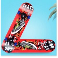 Worldmart - Ván trượt Skate It-Out 80cm ( Màu đỏ in hình đôi giày )