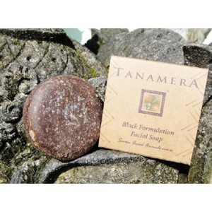 Xà bông rửa mặt Tanamera tinh chất nghệ đen 60g