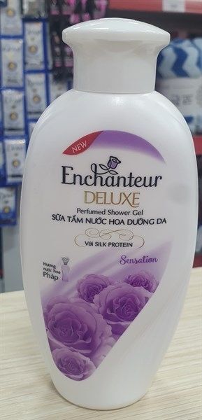 Xà bông thơm Enchanteur Deluxe Perfumed Soap Romantic 90g