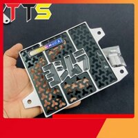 [XẢ KHO] CHE KÉT NƯỚC XE VARIO, CLICK THÁI NHÔM CNC 3D TÔNG MÀU 2 LINE ĐEN BẠC ( TEM TITAN YOSHIMURA )