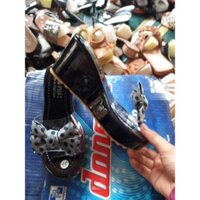 Xa kho giày dép cao cấp giá cực rẻ