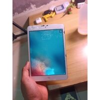 Xác Máy tính bảng Mini 1 vỡ màn còn hiển thị như hình