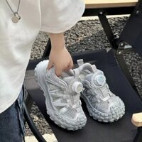 Xăng đan trẻ em bít mũi Giày trẻ em bé trai có lỗ thể thao thoáng khí Giày nút xoay bé gái mẫu mỏng