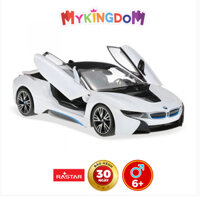 Xe BMW i8 mở cửa bằng điều khiển trắng
