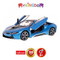 Xe BMW i8 mở cửa bằng điều khiển xanh