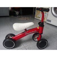 xe chòi chân cho bé từ 1 tuổi