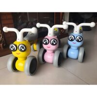Xe chòi chân con ong cho bé có đèn và nhạc (ảnh thật)