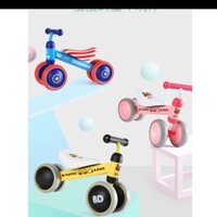 Xe chòi chan hình con vịt cho bé