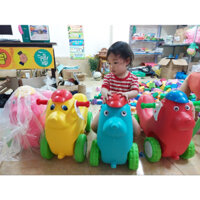 Xe chòi chân hình thú, thăng bằng cho bé